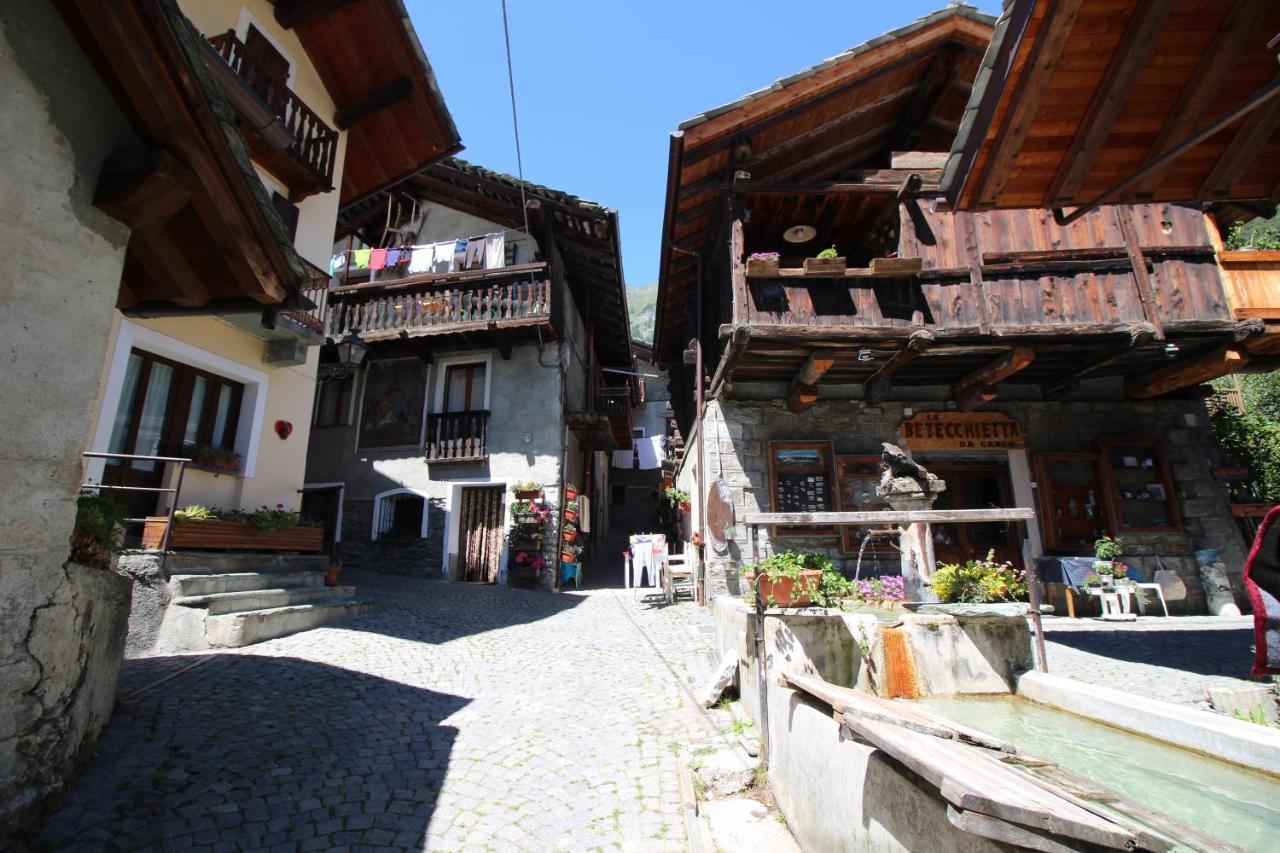 L'Ermellino Bilocale In Centro - Affitti Brevi Italia Daire Brusson Dış mekan fotoğraf